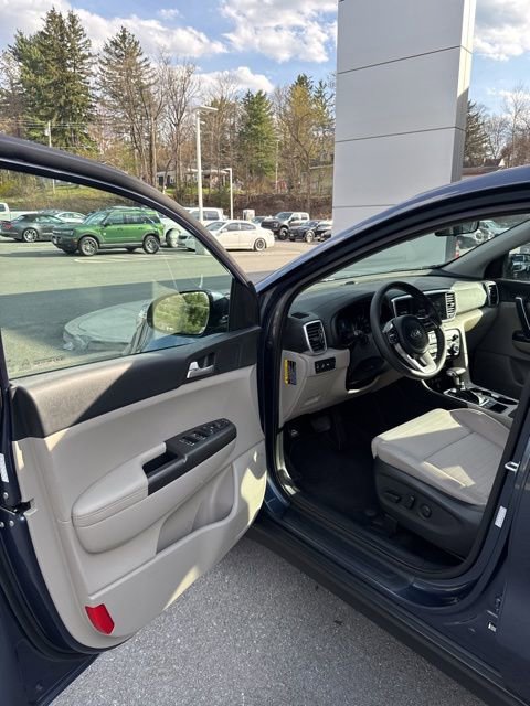 Used 2020 Kia Sportage LX w/ LX Popular Package image 14