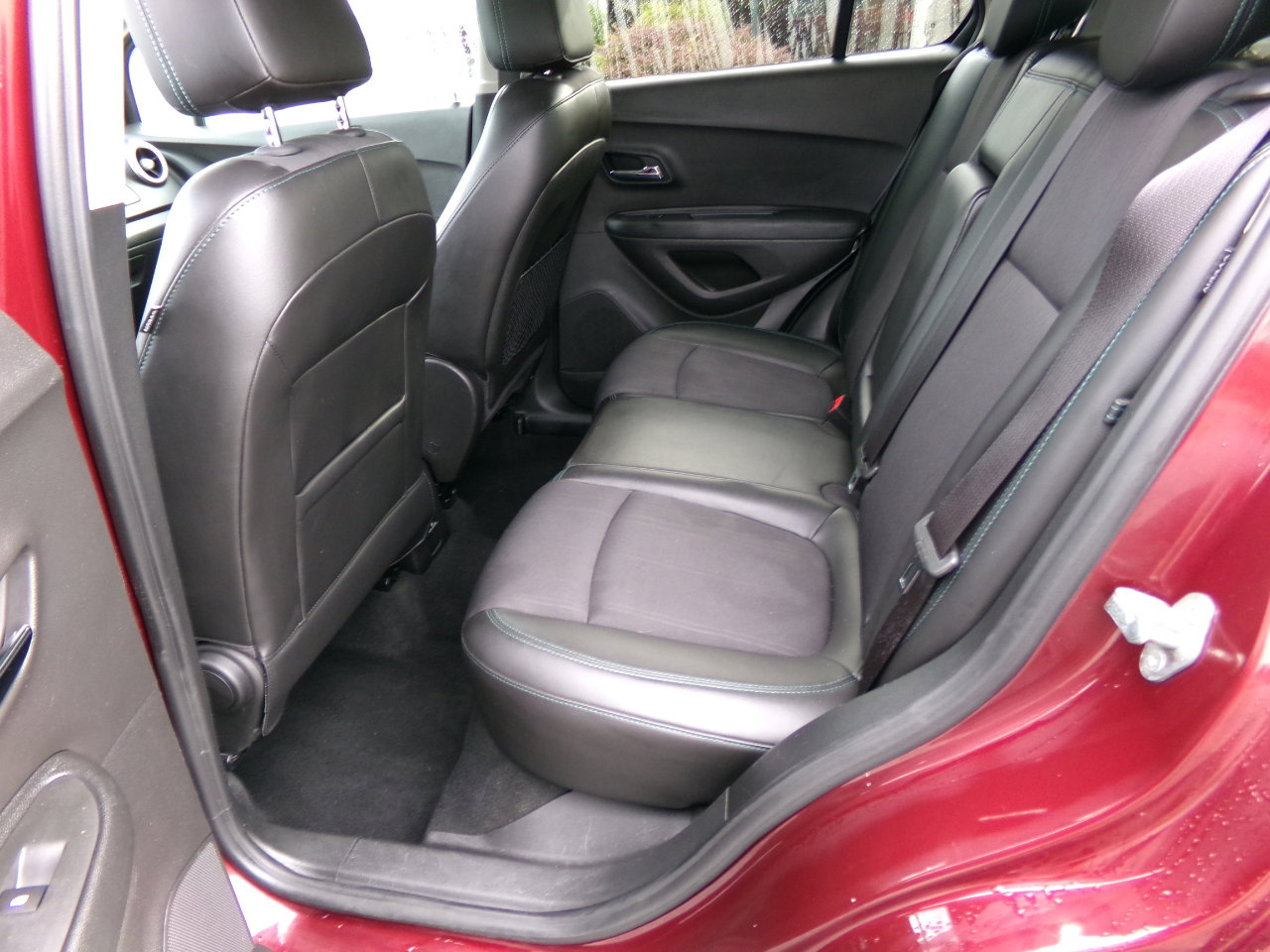 Used 2016 Chevrolet Trax LT w/ LT Convenience Package image 17