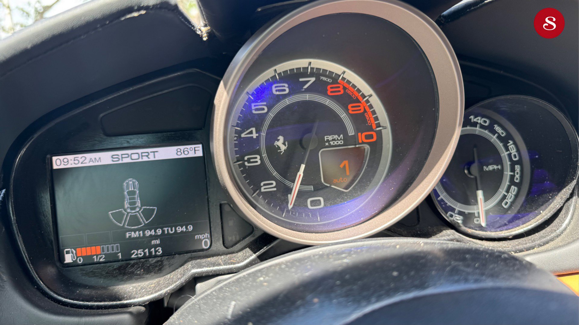 Used 2013 Ferrari California RWD image 17