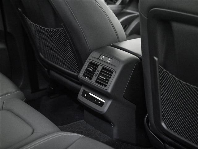 Certified 2025 Audi Q5 Prestige AWD/4WD image 9