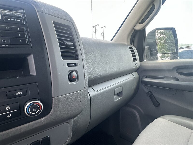 Used 2014 Nissan NV 2500 S w/ Side & Curtain Airbag Package RWD image 32
