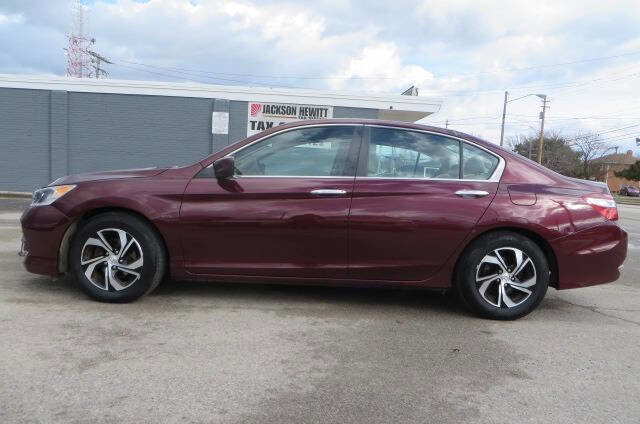 Used 2016 Honda Accord LX image 8