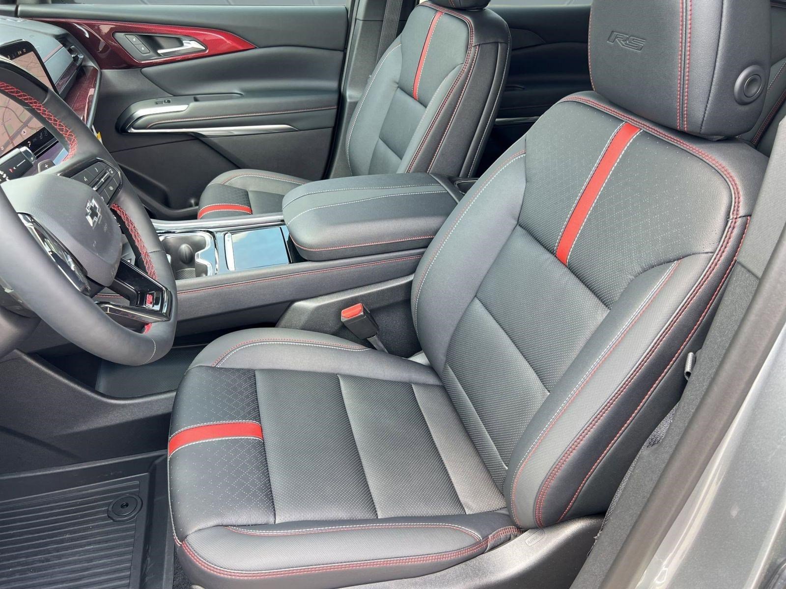 New 2026 Chevrolet Traverse RS FWD image 5