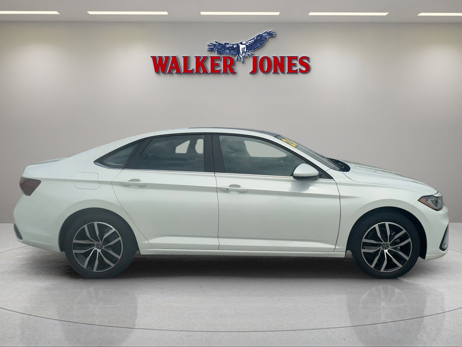 Used 2026 Volkswagen Jetta SE FWD image 7