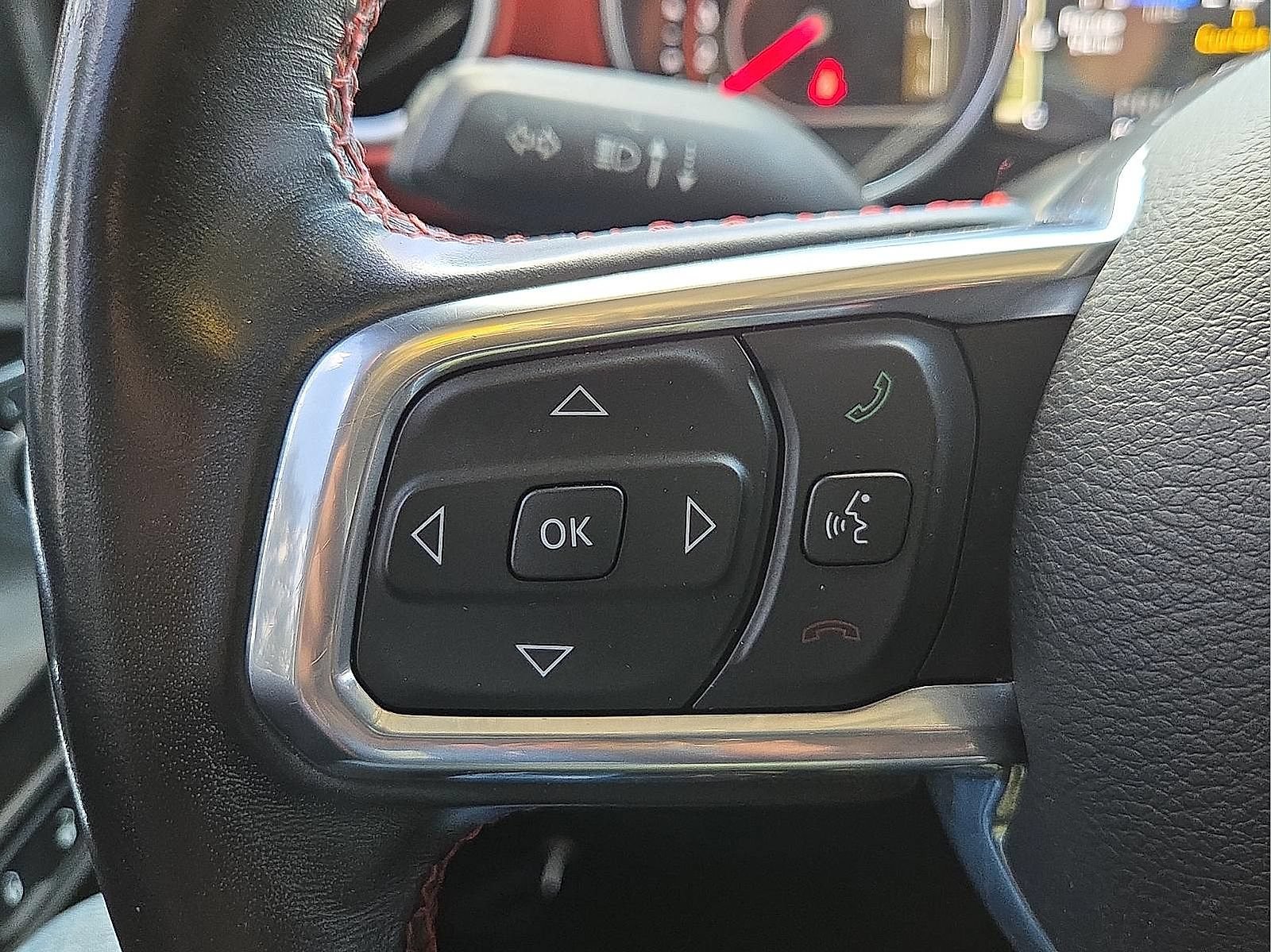 Used 2022 Jeep Wrangler Unlimited Rubicon w/ Cold Weather Group AWD/4WD image 21