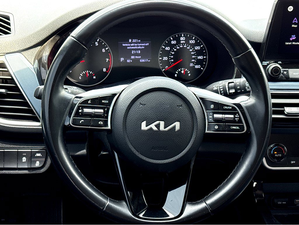 Used 2023 Kia Seltos S w/ Navigation Package FWD image 12