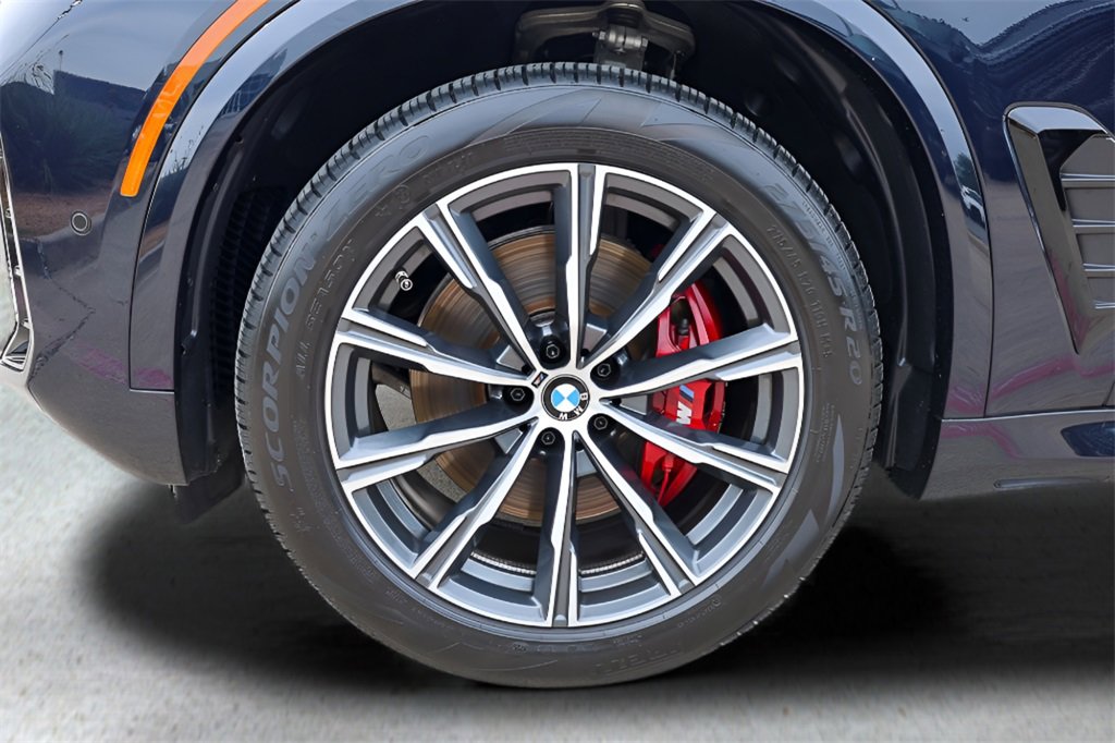 Used 2026 BMW X5 xDrive40i w/ M Sport Package image 24