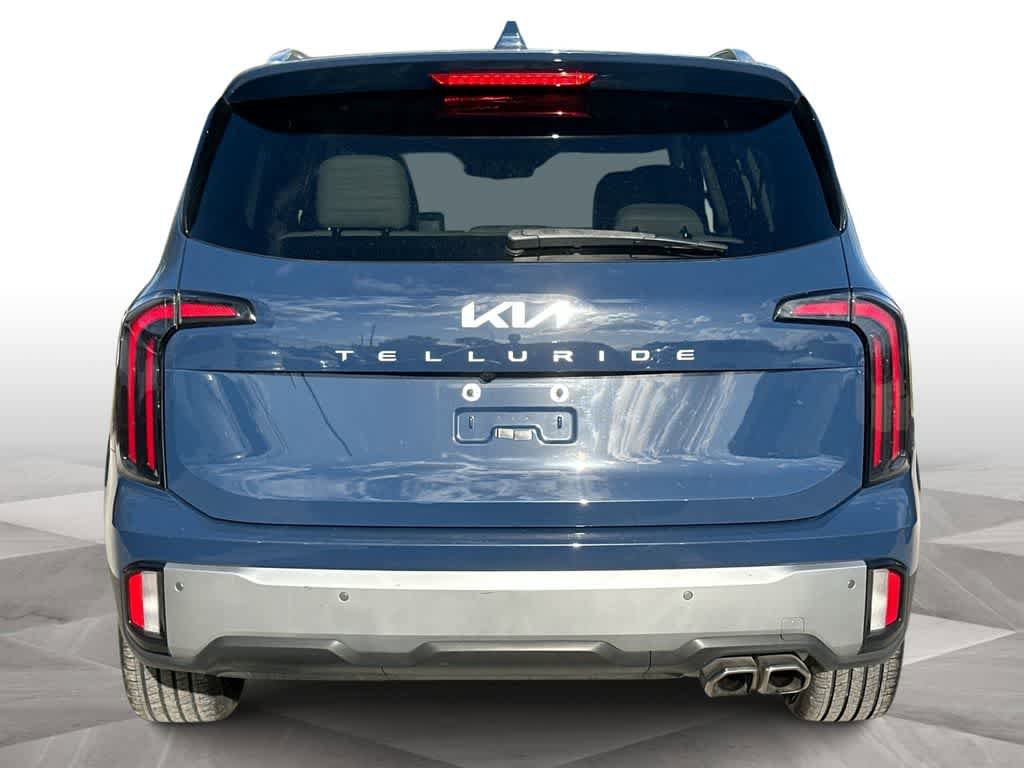 Used 2023 Kia Telluride EX w/ EX Captain's Chair Package FWD image 7