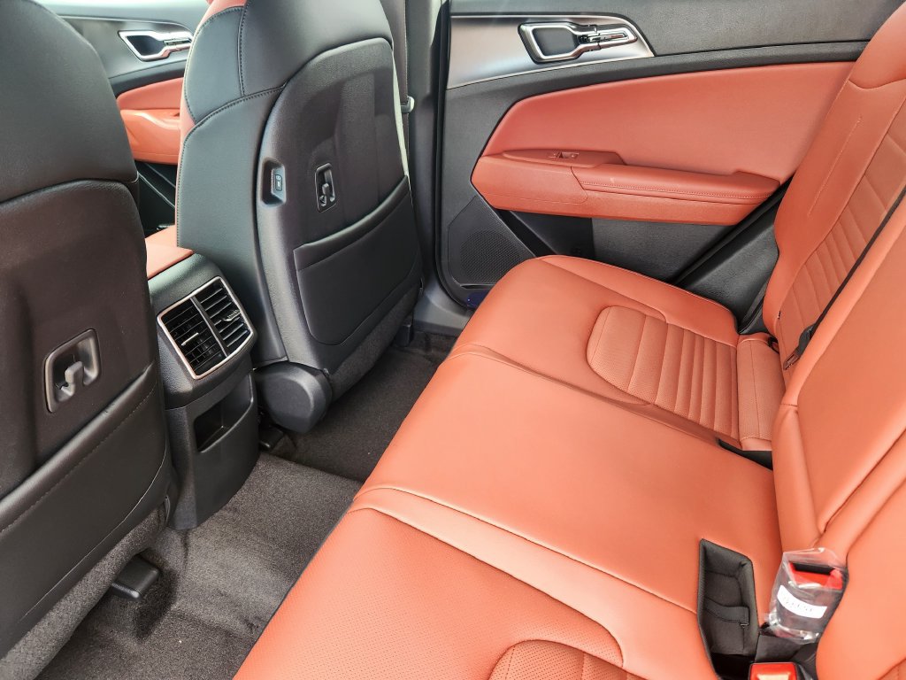 New 2027 Kia Sportage SX Prestige AWD/4WD image 9