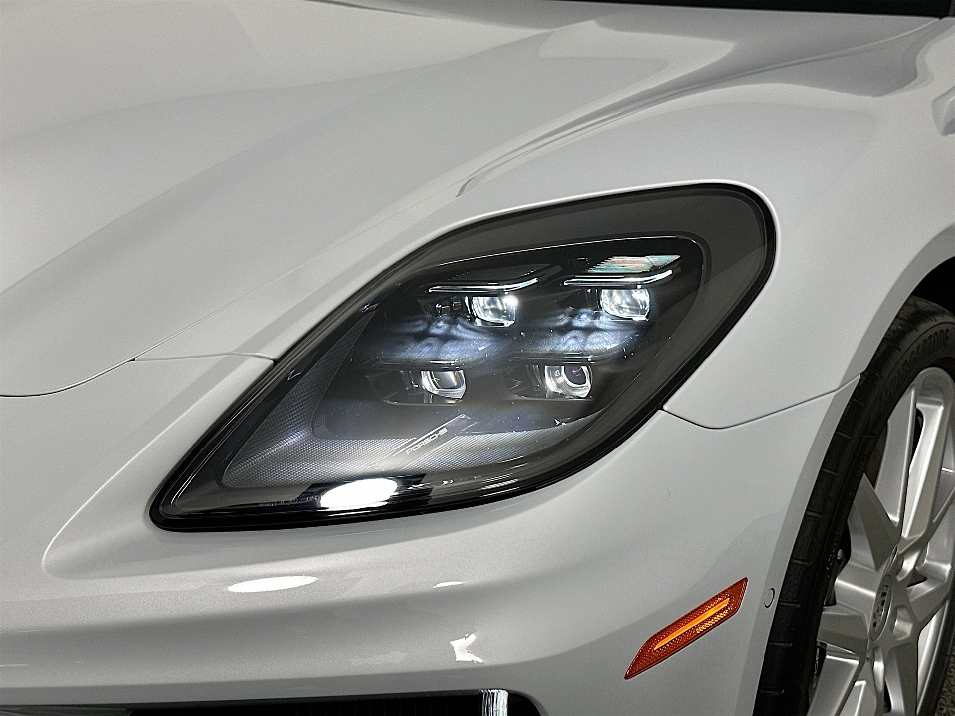 Certified 2025 Porsche Panamera image 15