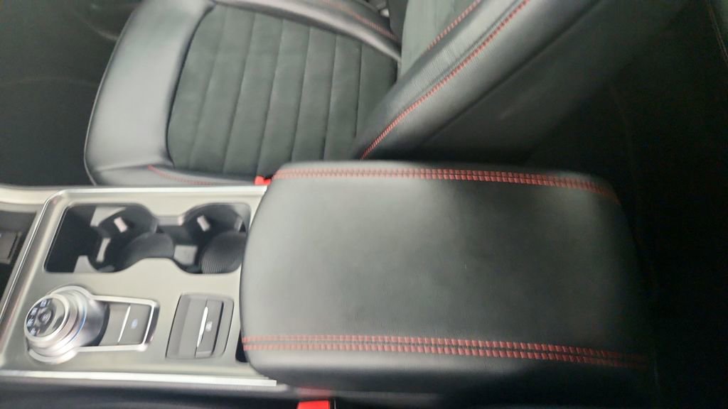 Used 2023 Ford Edge ST-Line AWD/4WD image 19