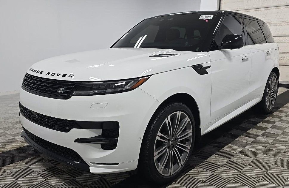 Used 2025 Land Rover Range Rover Sport Dynamic SE