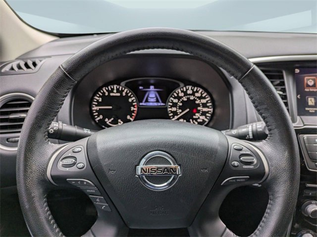 Used 2020 Nissan Pathfinder SV image 29
