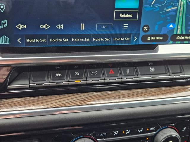 Used 2025 Chevrolet Silverado 1500 LT image 24