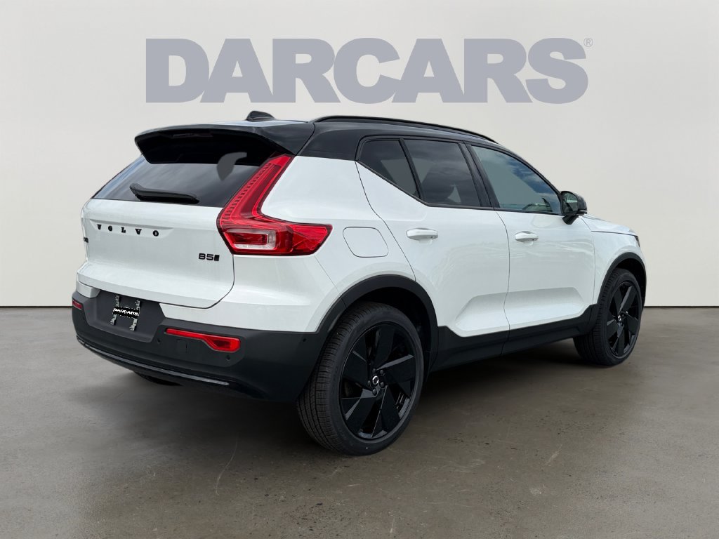 New 2026 Volvo XC40 B5 Ultra w/ Protection Package Premier AWD/4WD image 4