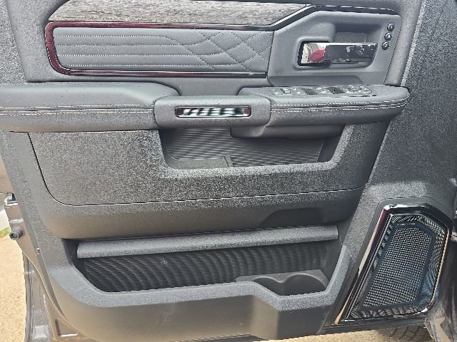 New 2026 RAM 3500 Limited AWD/4WD image 15