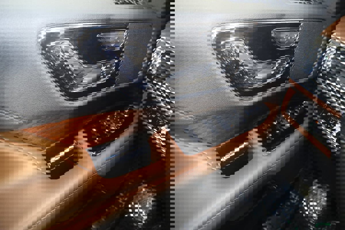 Used 2023 Lincoln Navigator Reserve image 30