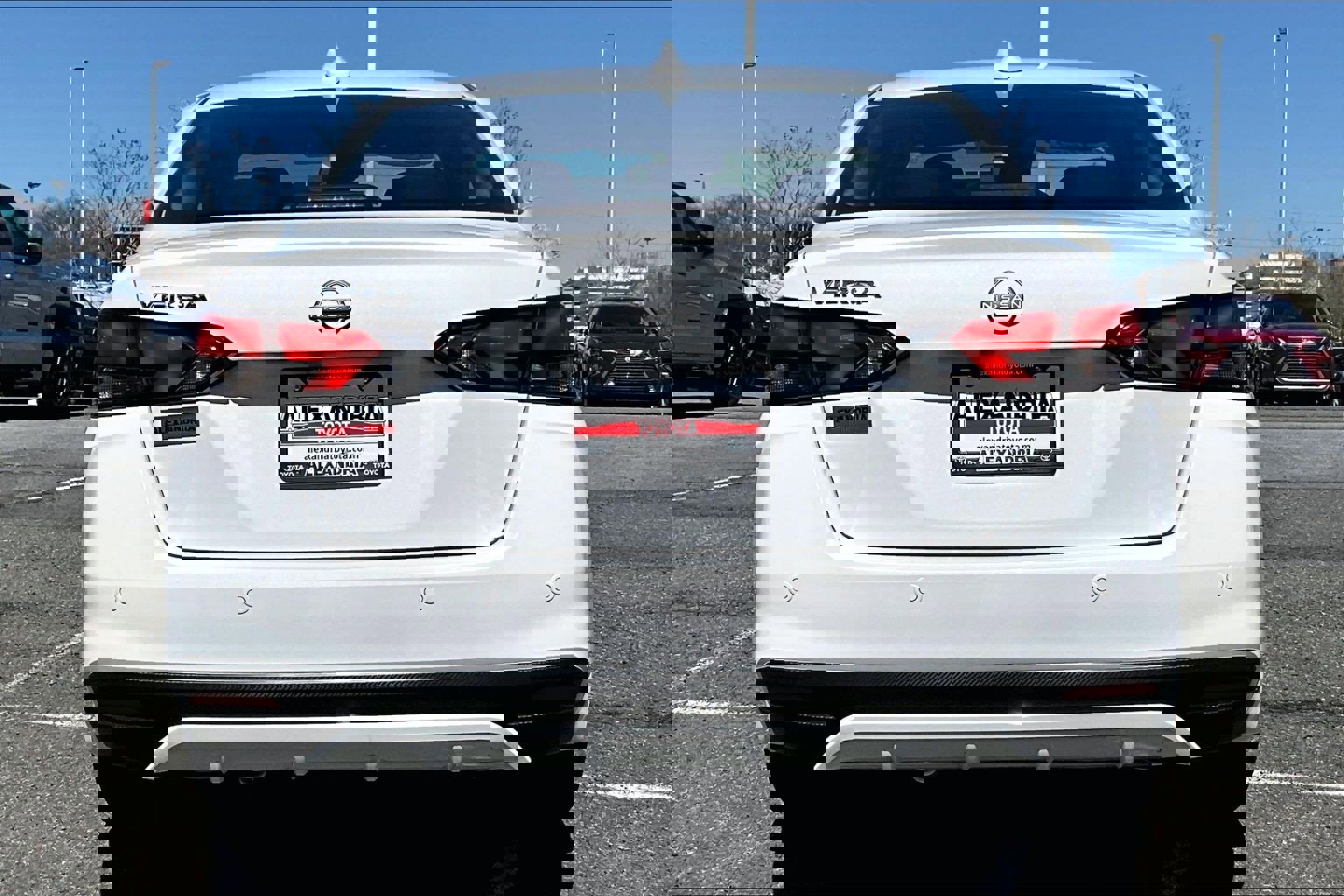 Used 2025 Nissan Versa SV w/ Trunk Package image 4