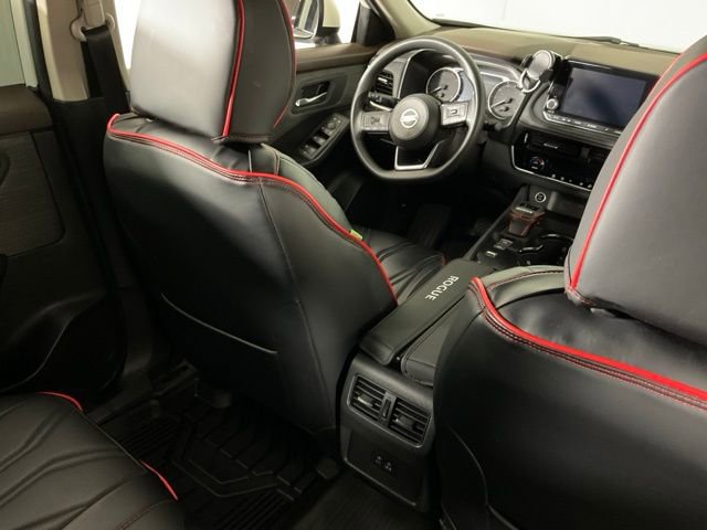 Used 2021 Nissan Rogue SV image 30