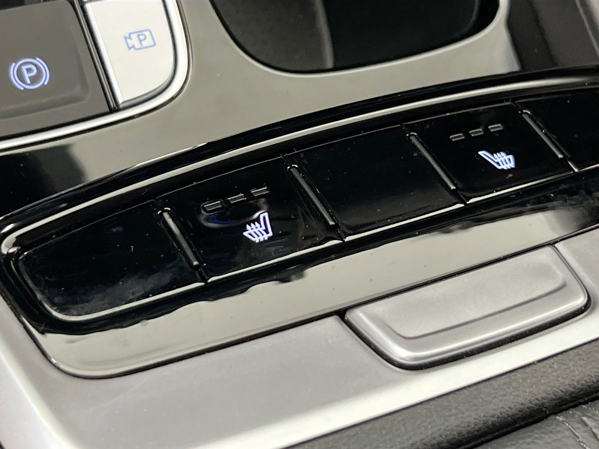 Used 2022 Hyundai Tucson SEL w/ Cargo Package AWD/4WD image 19