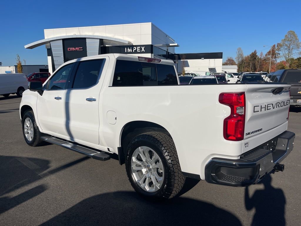 Used 2024 Chevrolet Silverado 1500 LTZ w/ Technology Package image 3