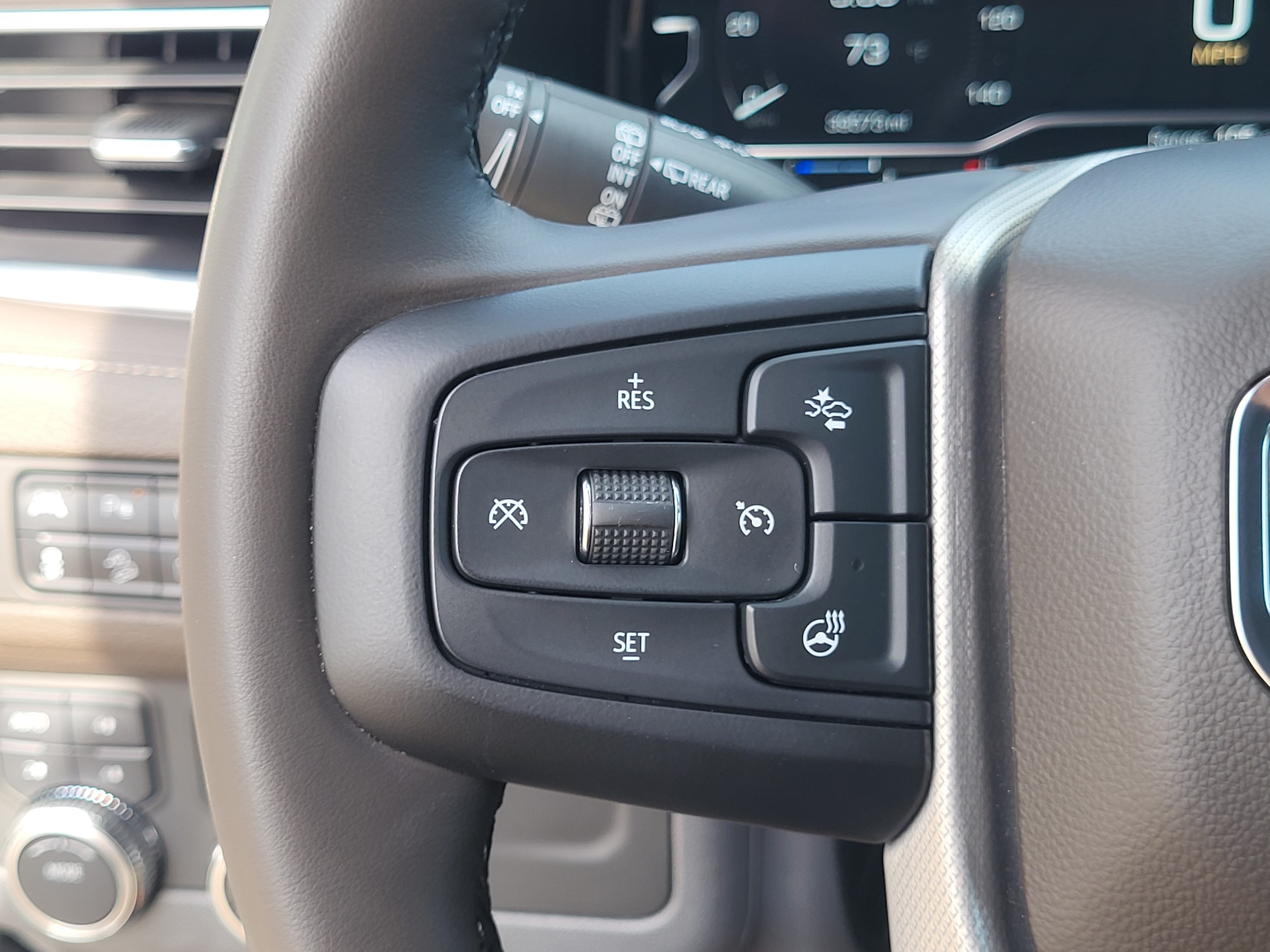 Used 2023 GMC Yukon Denali AWD/4WD image 14