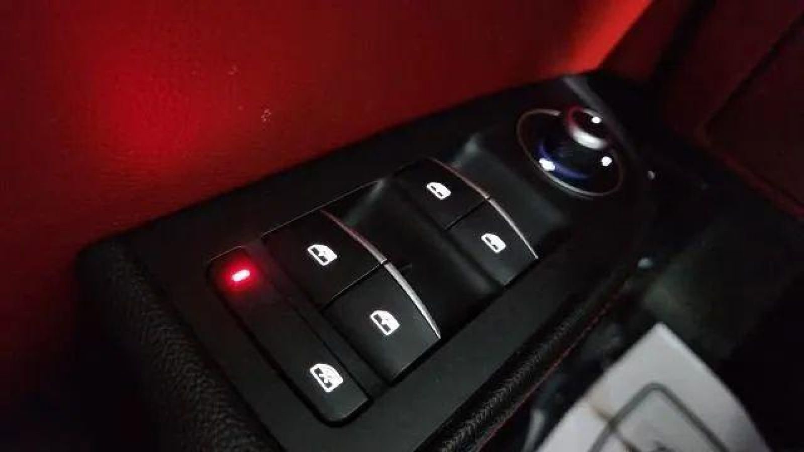 Used 2017 Alfa Romeo Giulia Ti image 47