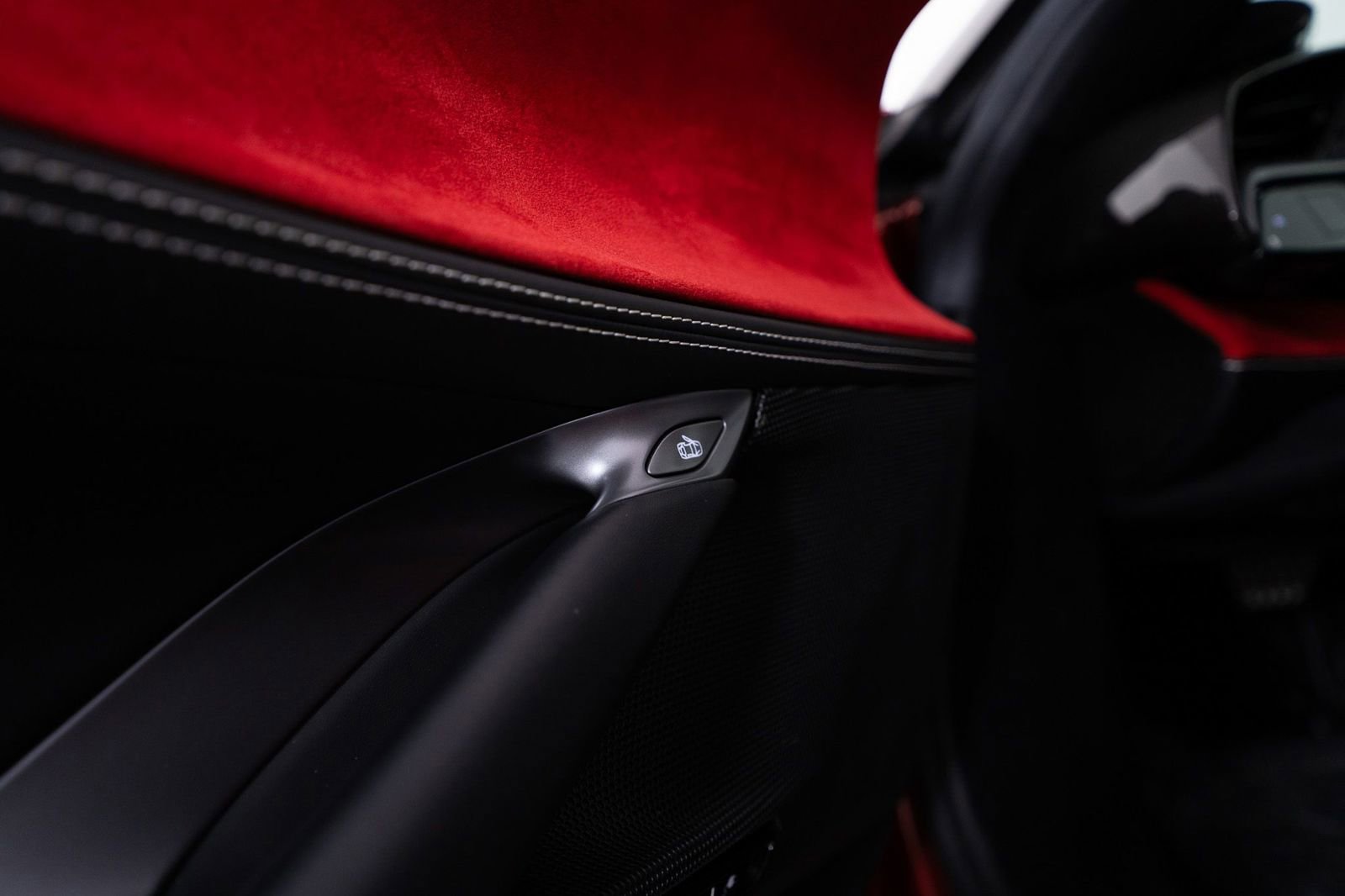 Used 2023 Ferrari SF90 Stradale AWD/4WD image 14