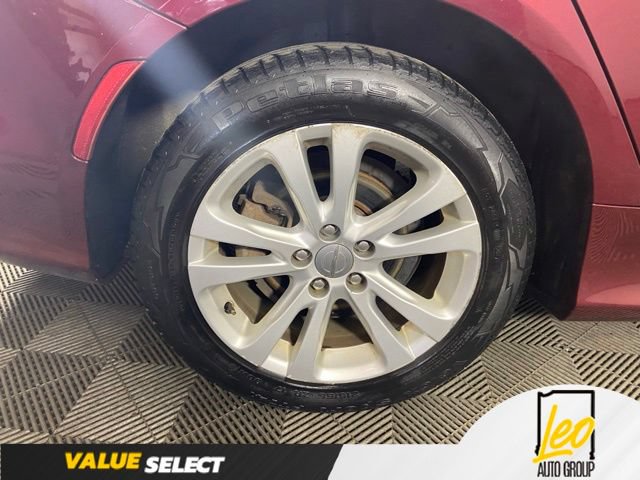 Used 2016 Chrysler 200 Limited FWD image 25