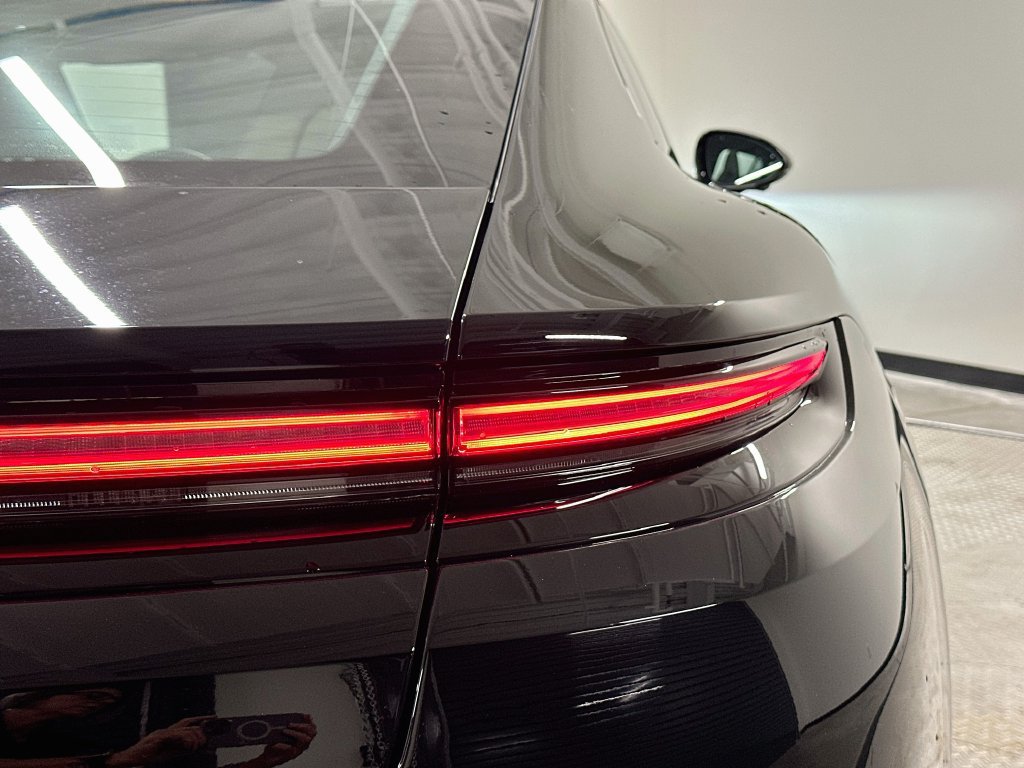 Certified 2025 Porsche Panamera image 34