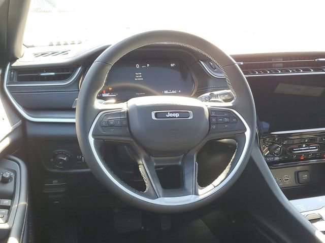 New 2025 Jeep Grand Cherokee L Limited w/ Black Appearance Package image 8