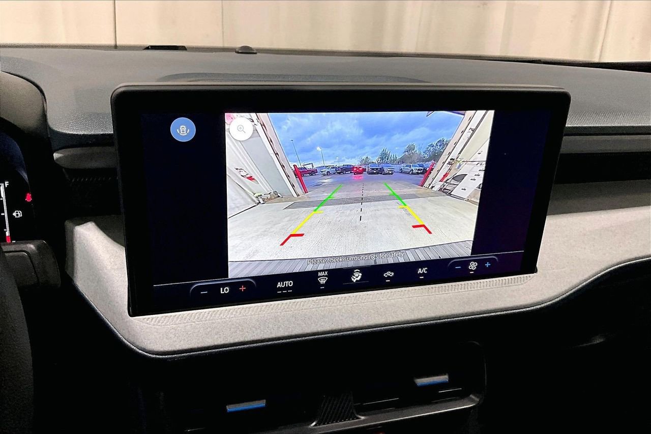 Used 2025 Ford Maverick XLT w/ Equipment Group 302A image 24