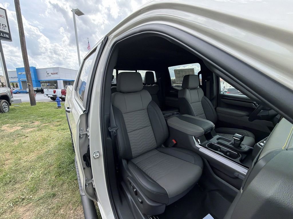 New 2026 Chevrolet Silverado 1500 ZR2 w/ LPO, Dark Essentials Package image 31