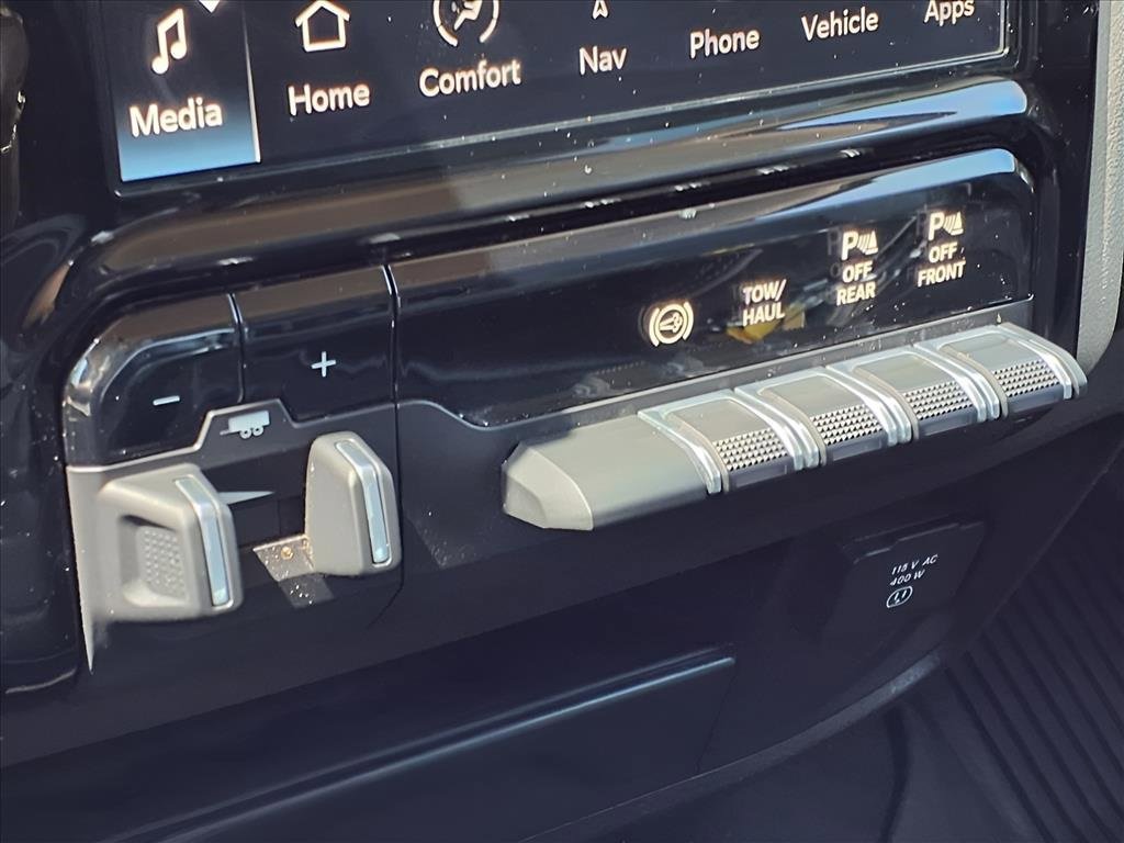 Used 2024 RAM 2500 Laramie image 15