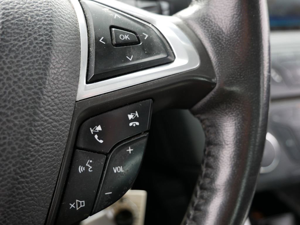 Used 2015 Ford Fusion SE w/ Equipment Group 201A FWD image 32