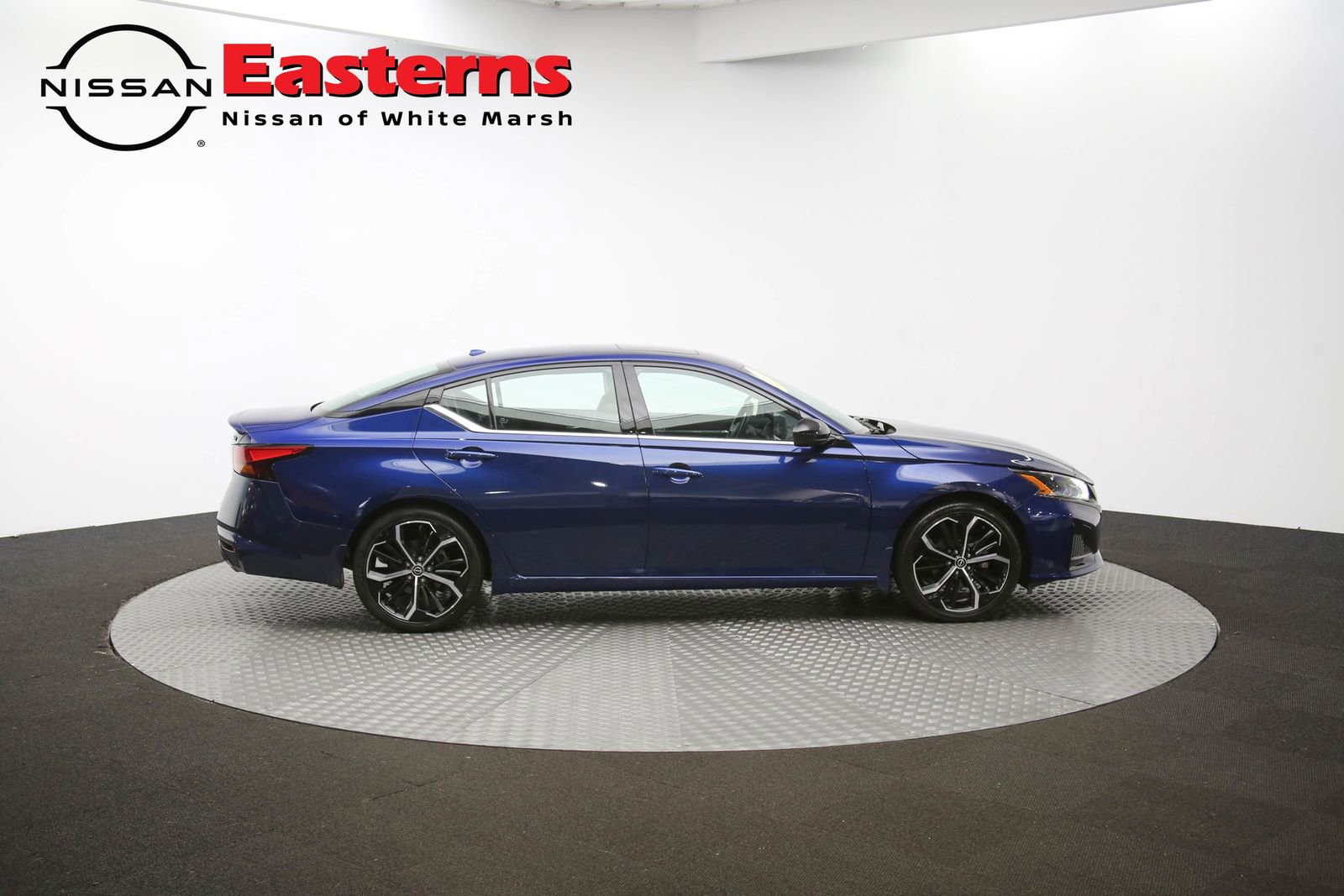 Used 2023 Nissan Altima 2.5 SR w/ SR Premium Package FWD image 42