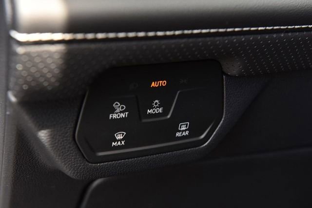 New 2026 Volkswagen Atlas Cross Sport SE AWD/4WD image 10