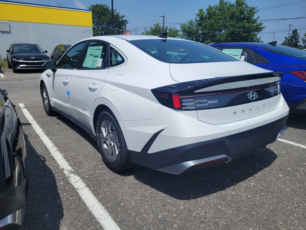 Certified 2025 Hyundai Sonata SE FWD image 30