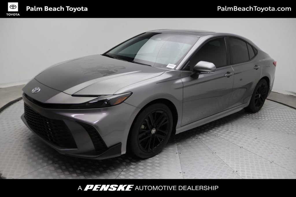 Certified 2025 Toyota Camry SE w/ Convenience Package image 1