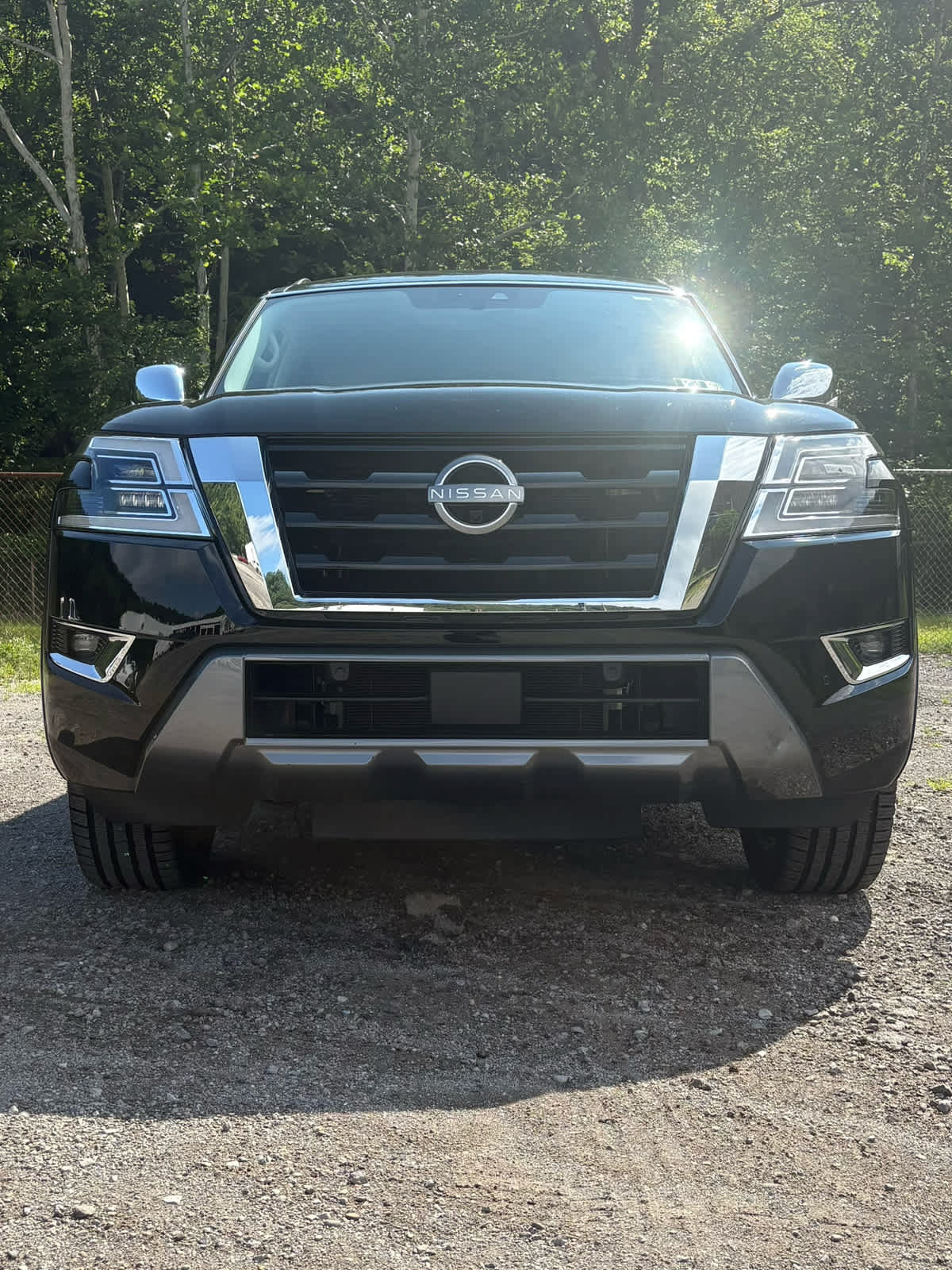 Used 2022 Nissan Armada Platinum w/ Captain's Chairs Package AWD/4WD image 3