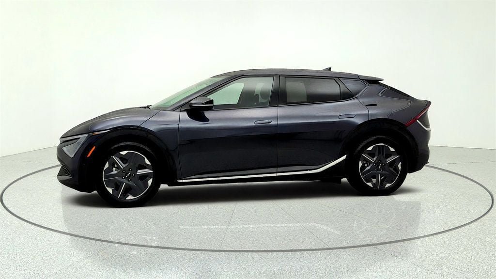 Used 2025 Kia EV6 2WD image 8