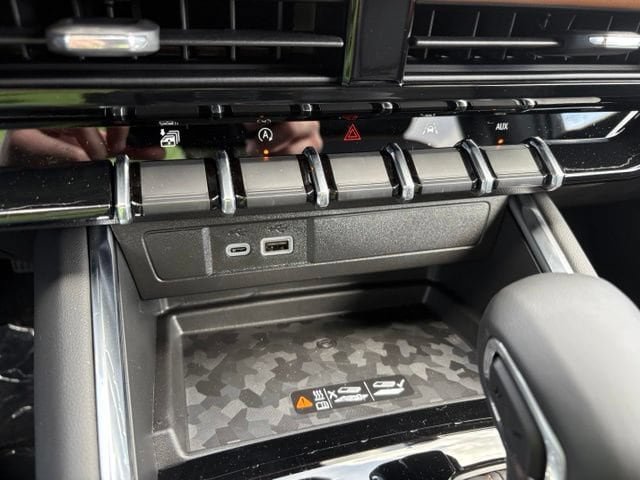 New 2026 GMC Canyon AT4 w/ Technology Plus Package AWD/4WD image 26