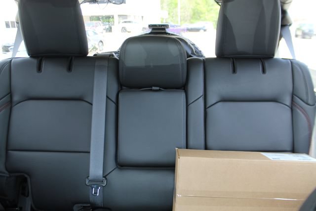 New 2026 Jeep Wrangler Unlimited Rubicon w/ Safety Group AWD/4WD image 26