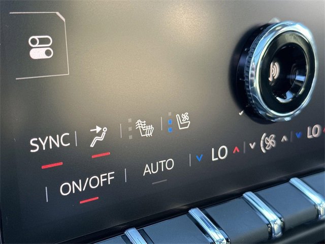 New 2026 GMC Yukon XL Denali w/ Denali Reserve Package image 18