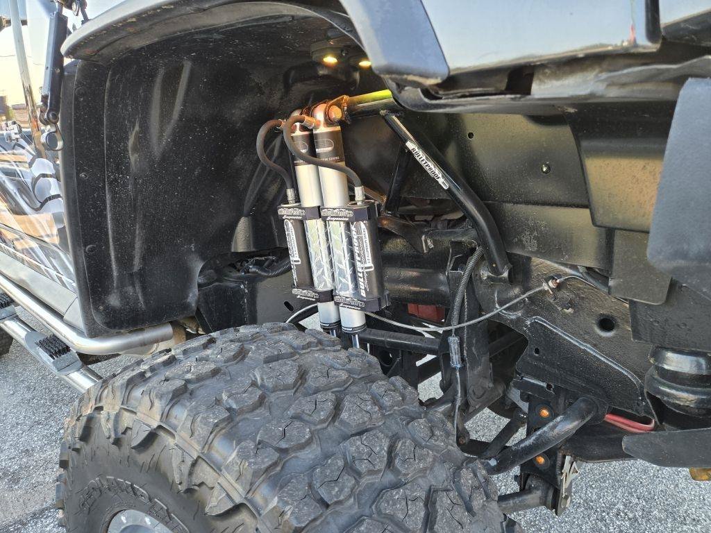 Used 2003 HUMMER H2 w/ Preferred Equipment Group AWD/4WD image 4