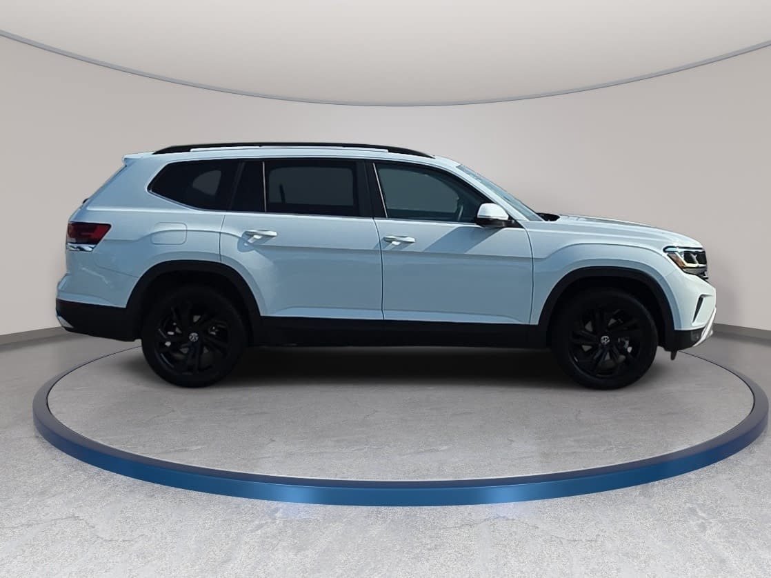 Used 2023 Volkswagen Atlas SE w/ Panoramic Sunroof Package AWD/4WD image 4