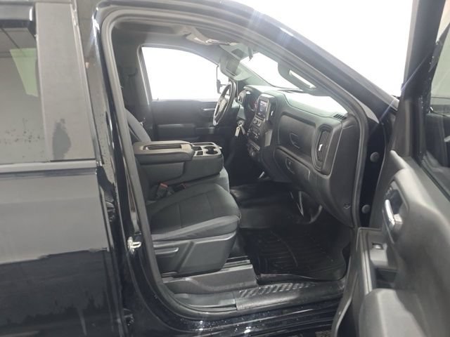 Used 2020 Chevrolet Silverado 1500 Custom w/ Custom Value Package AWD/4WD image 8