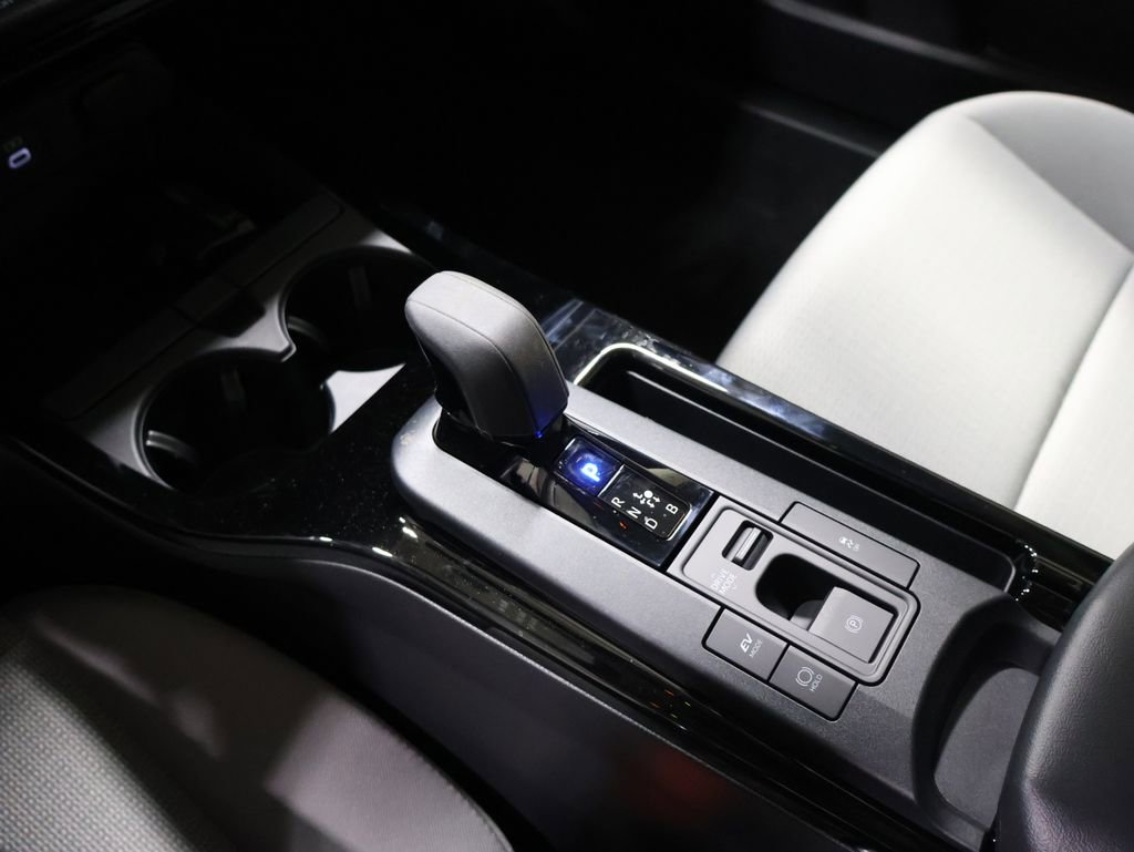 New 2026 Toyota Prius LE image 24