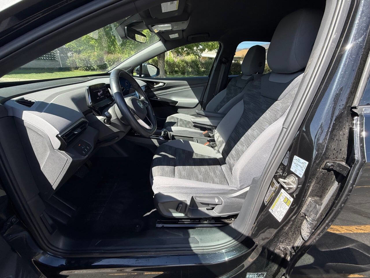 Used 2021 Volkswagen ID.4 Pro AWD/4WD image 9