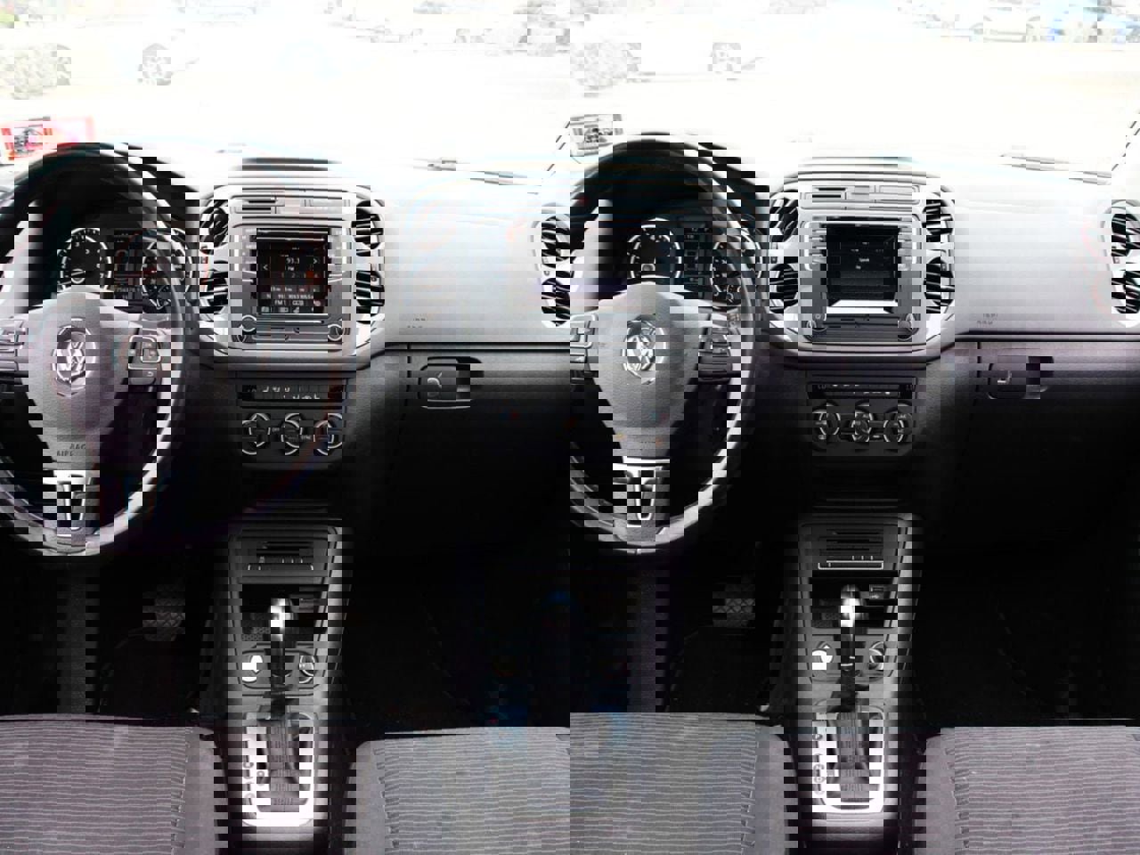 Used 2016 Volkswagen Tiguan image 26